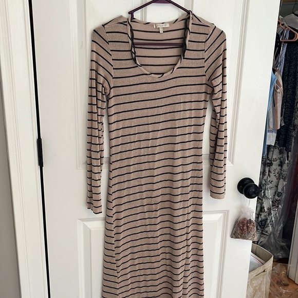 Just Ginger Striped Maxi Dress - Picture 2 of 6